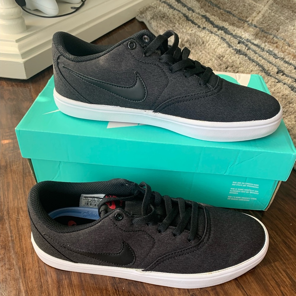 Nike SB Check Solar CNVS size 8.5